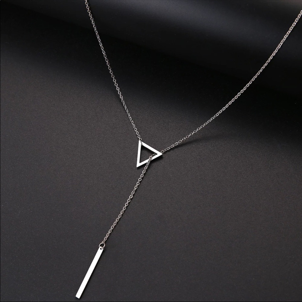 TRIANGLE ♡ Stainless Steel Necklace GIFT - Picture 2 of 8